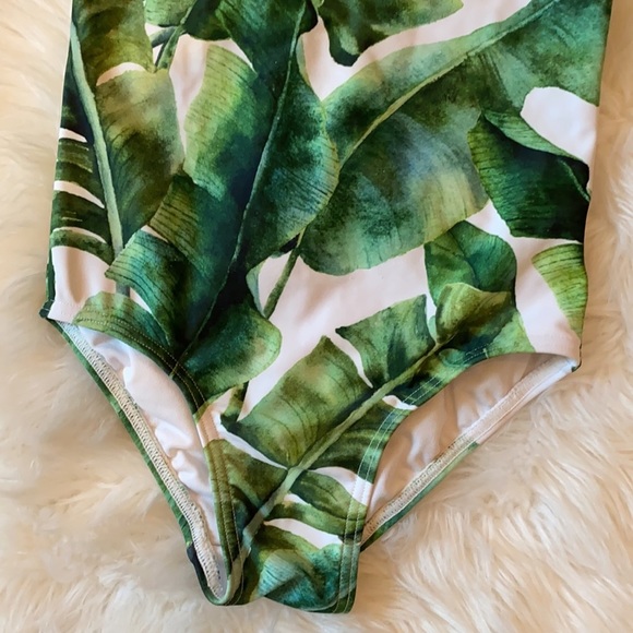 🎉 Host Pick 🎉 EUC Small I Love Plum Tropical Leaves Swimsuit!🍃 - Picture 6 of 13